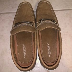 Men’s loafers size 12